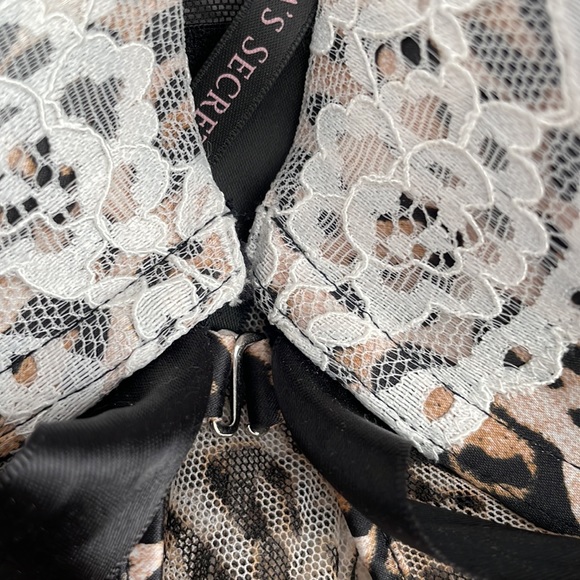 Victoria's Secret Leopard Babydoll - Picture 6 of 8